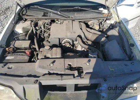 2003 Lincoln Town Car Executive z USA, uszkodzony, nr VIN 1L1FM81WX3Y643636